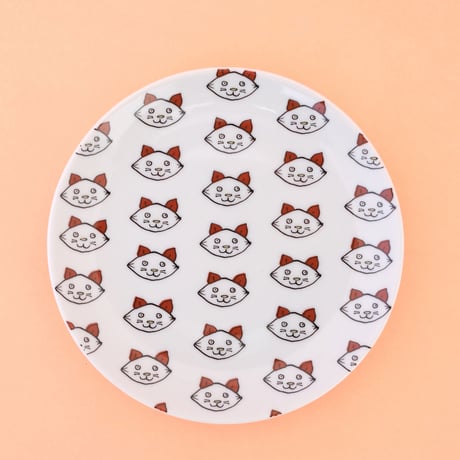 KUTANI SEAL「丸皿 黒猫／子猫整列」