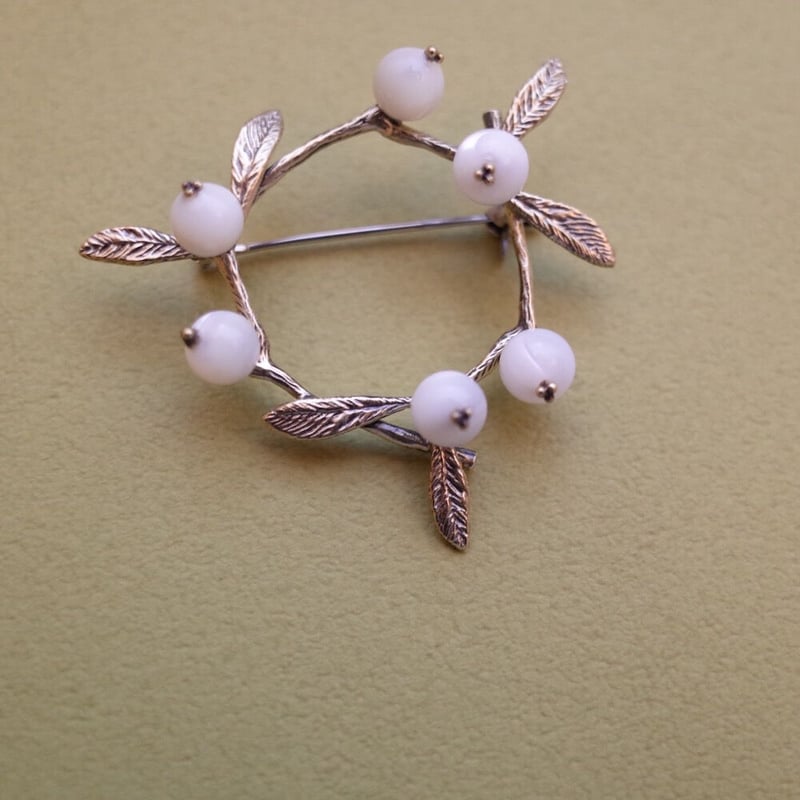 ひとみ① 淡水パール ビーズ刺繍 とりだせ 