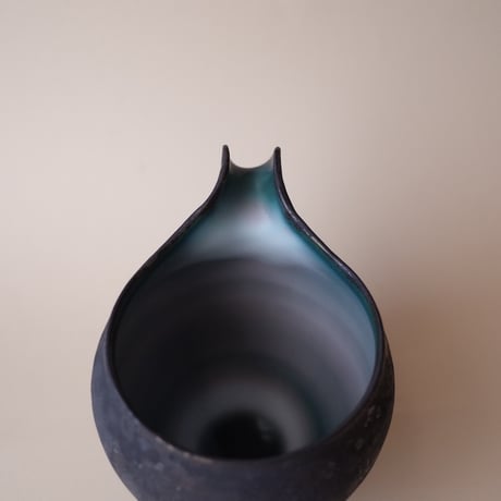 山﨑美和／YAMASAKI Miwa「黒と青の片口」
