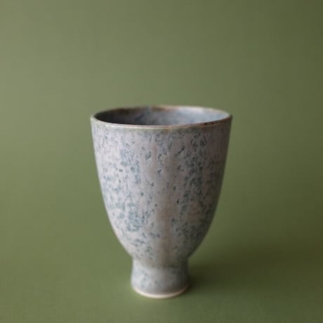 結城 彩／YUKI Aya「杯（高台）濃淡青」