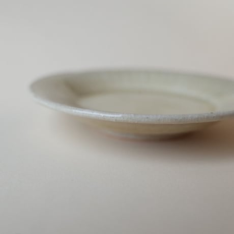 たくまポタリー／Takuma pottery「4寸皿 反り菊」