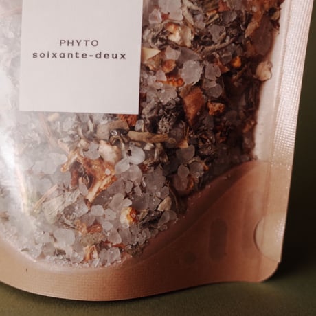 PHYTO soixante-deux「薬草バスソルト」