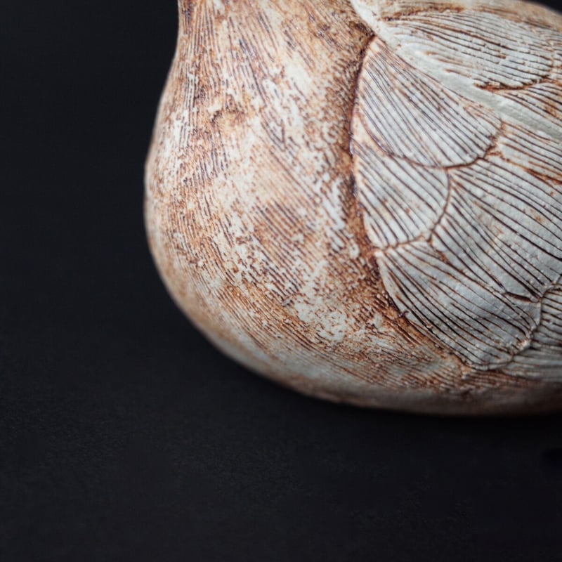 中嶋寿子　置物　小物入れ　作家　陶磁器　オブジェ 中嶋寿子／NAKAJIMA Toshiko「トリ 宝物入れ 中」 | オトメの