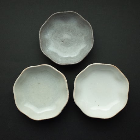 たくまポタリー／Takuma pottery「天塩皿 ひらひら」