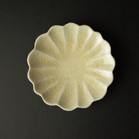 たくまポタリー／Takuma pottery「お手塩皿 ハナ」