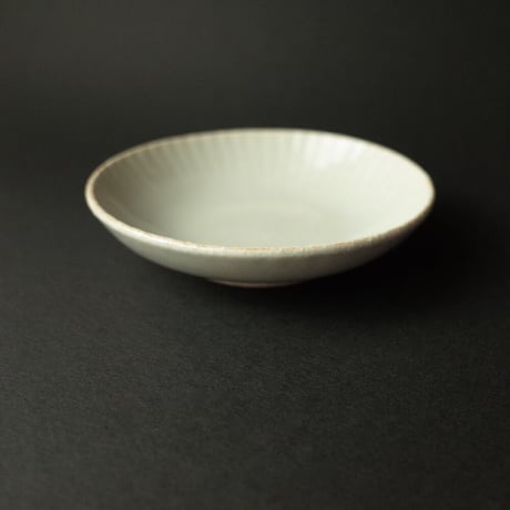 たくまポタリー／Takuma pottery「4寸皿／4.5寸深皿 まる菊」