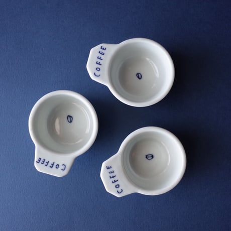 ドウガミスミコ／DOUGAMI Sumiko「コーヒーメジャーカップ」