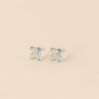 静観朋恵／SHIZUMI Tomoe「はなピアス／はなパールピアス」