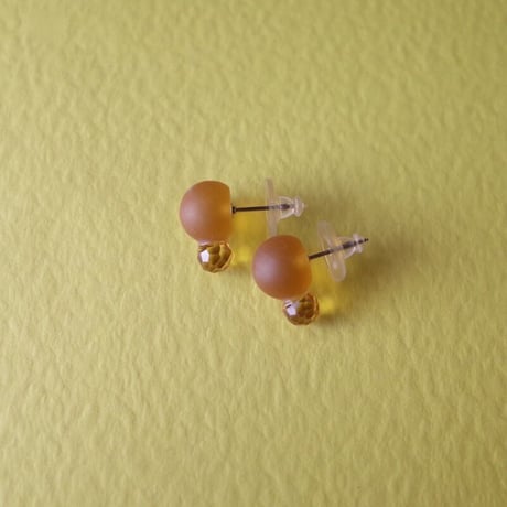 静観朋恵／SHIZUMI Tomoe「硝子ピアス」
