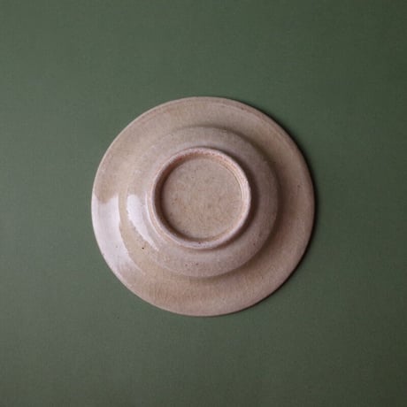 たくまポタリー／Takuma pottery「反り菊豆皿」