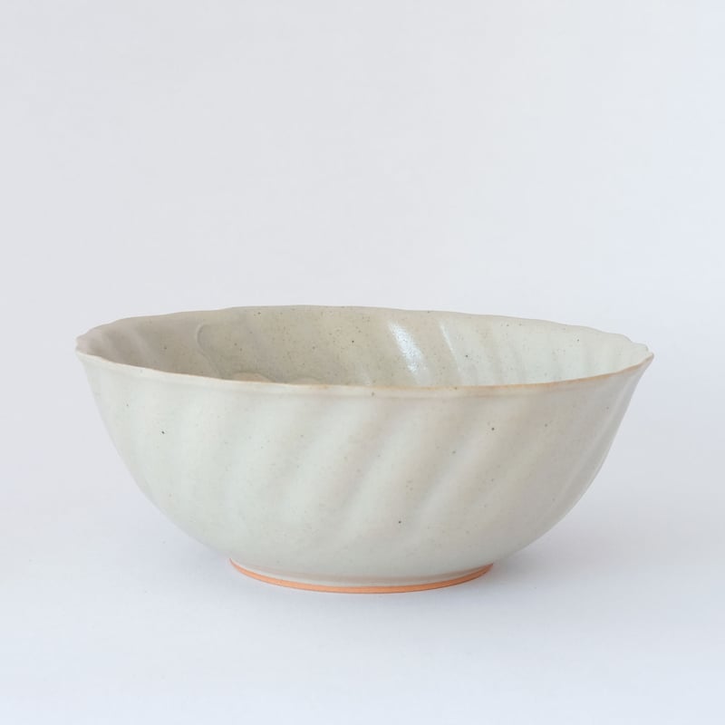 安齋新・厚子／ANZAI Arata & Atsuko「灰釉ねじり深鉢」 | オトメの