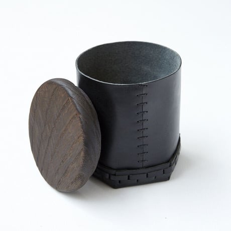 Eatable of Many Orders／エタブルオブメニーオーダーズ「Cylinder Leather Box Mini × 岩本清商店」