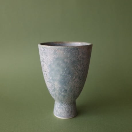 結城 彩／YUKI Aya「杯（高台）濃淡青」