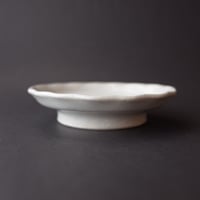 たくまポタリー／Takuma pottery「４寸皿 コンポート やわグレー」