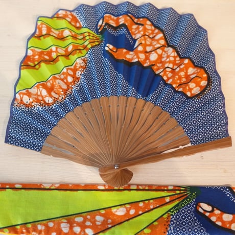 Sun miの扇子 手