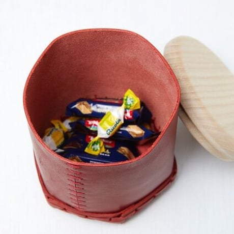 Eatable of Many Orders／エタブルオブメニーオーダーズ「Cylinder Leather Box Mini × 岩本清商店」