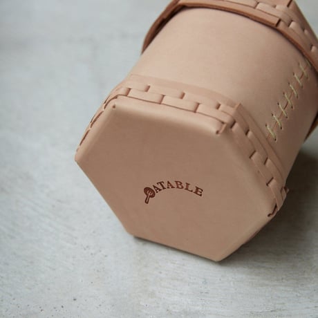 Eatable of Many Orders／エタブルオブメニーオーダーズ「Cylinder Leather Box Mini」