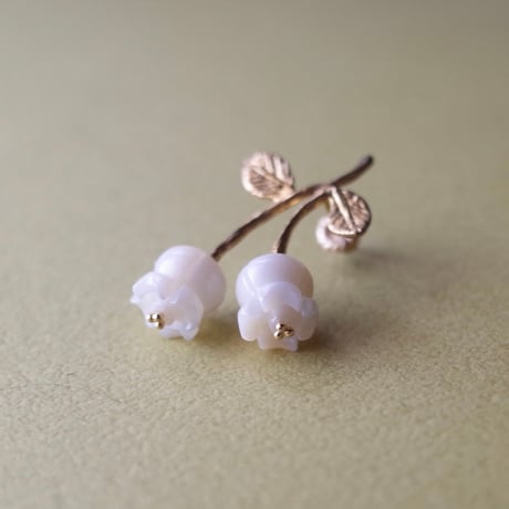 sasakihitomi／佐々木ひとみ「すずらんピアス gold」