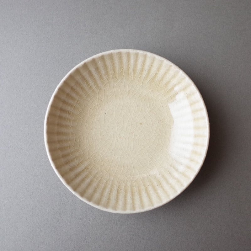 たくまポタリー／Takuma pottery「4寸皿 まる菊」 | オトメの金沢 陳列室
