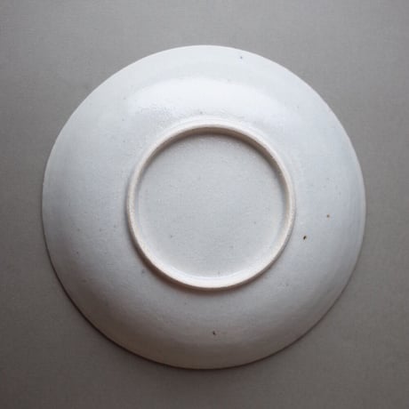 たくまポタリー／Takuma pottery「6寸皿 まる菊」