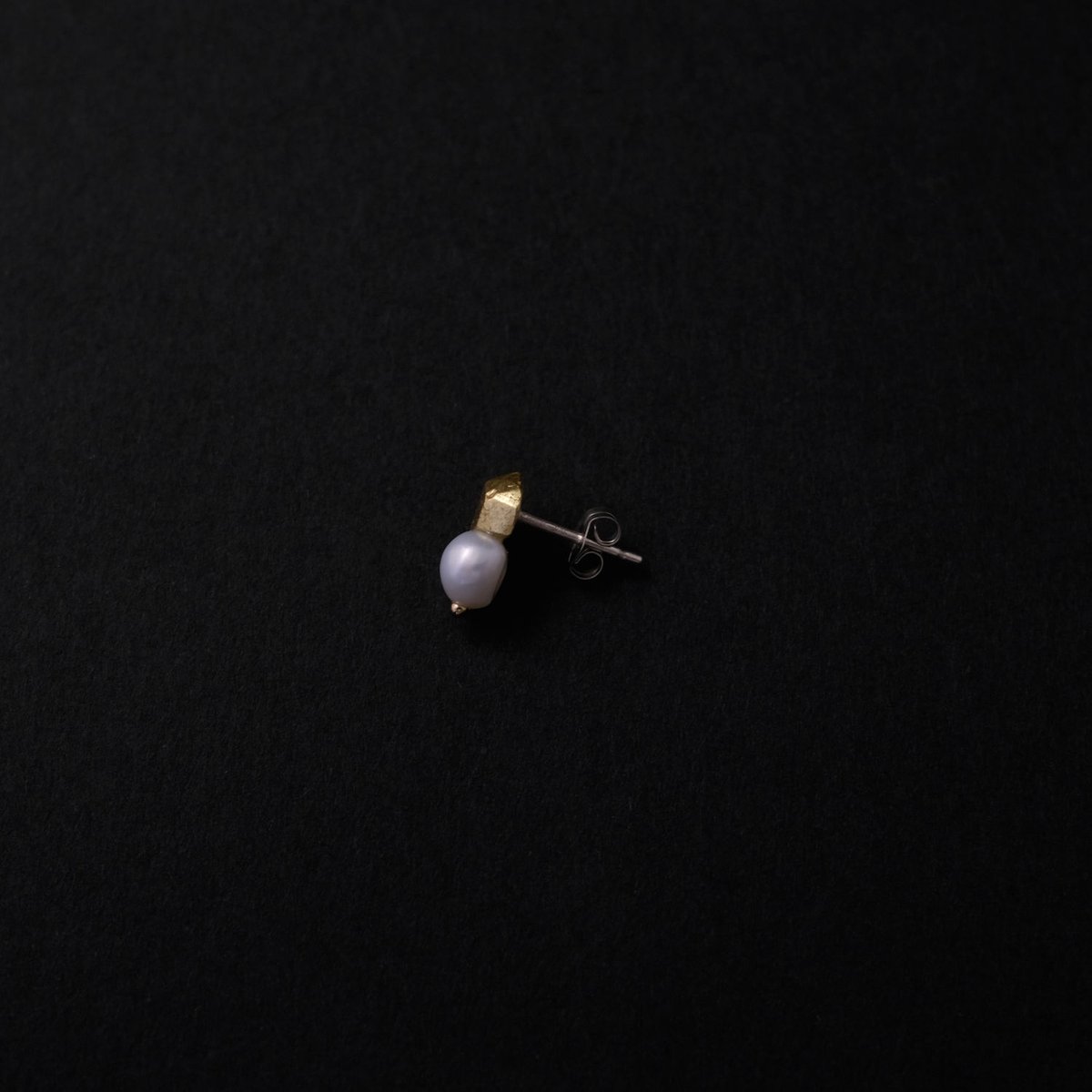 今城晶子／IMAJO Akiko「淡水パールと宝石カットのピアス（小