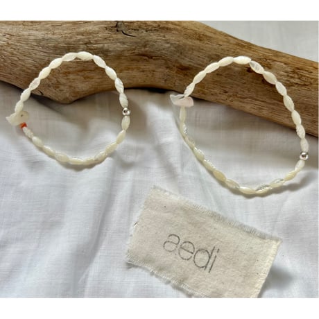 aediイディ クジラモチーフbracelet