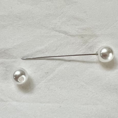 "aediイディー"マルチpearl pin