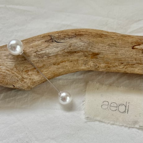 "aediイディー"マルチpearl pin