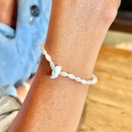 aediイディ クジラモチーフbracelet