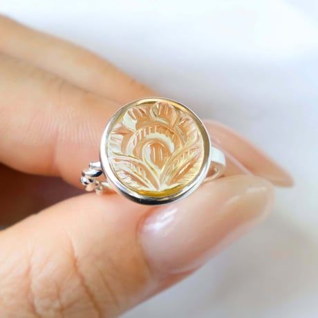 Carving Lemon Quartz Ring