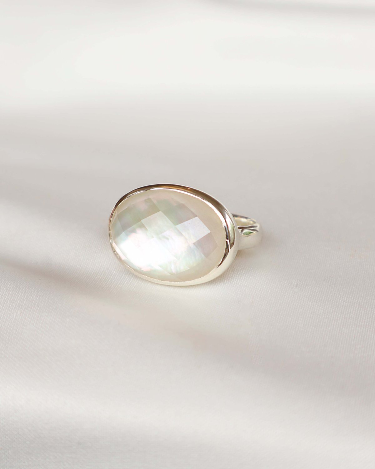 アッシュペーフランス AYA KIYOSHIMA　ムーンストーン￼シルバーリング CATEGORY Carving stone | AYA KIYOSHIMA JEWELRY