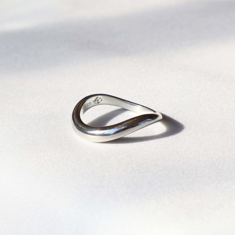 Wave Ring | AYA KIYOSHIMA JEWELRY