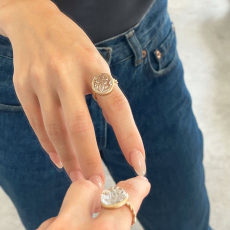 Carving Whitetopaz Ring