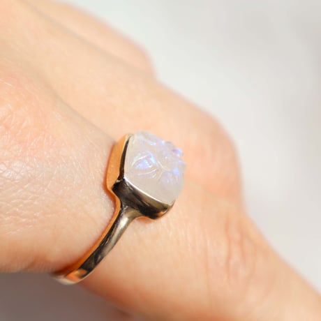 Carving Rainbow Moonstone Ring