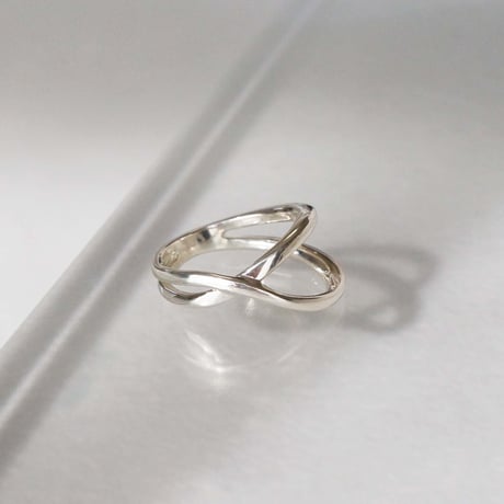 Legato  Ring