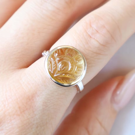 Carving Lemon Quartz Ring