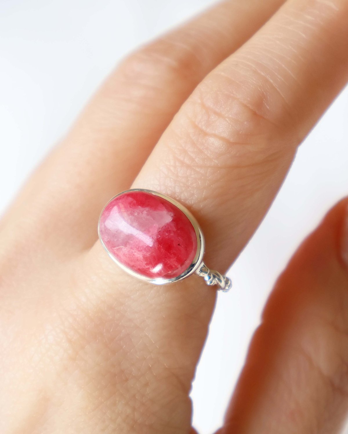 じゅわーっとくる！綺麗なロードナイト！すんごい！ ロードナイトの意味 | パワーストーンの意味・一覧 | Natural Style