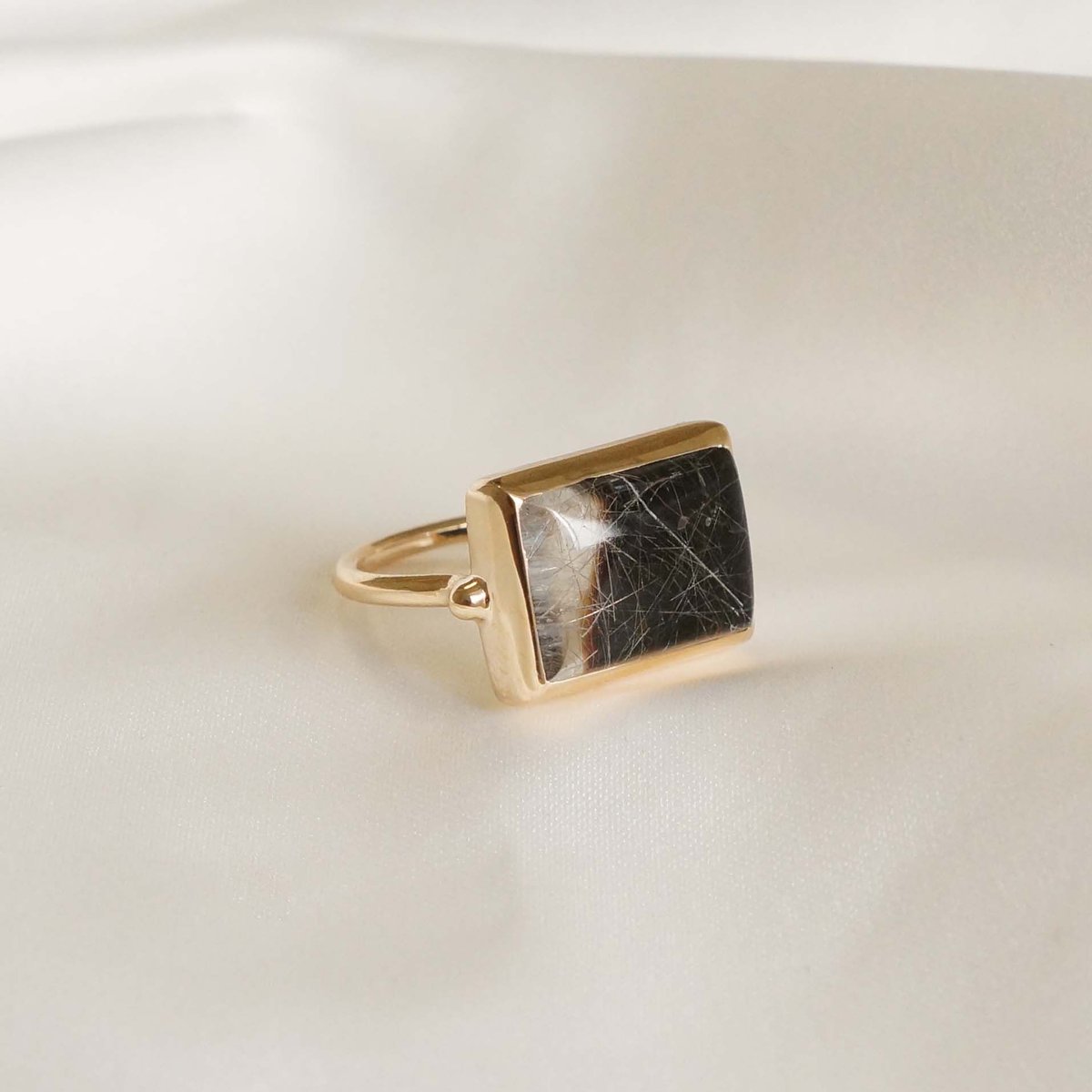 Onyx × Rutilatedquartz Ring