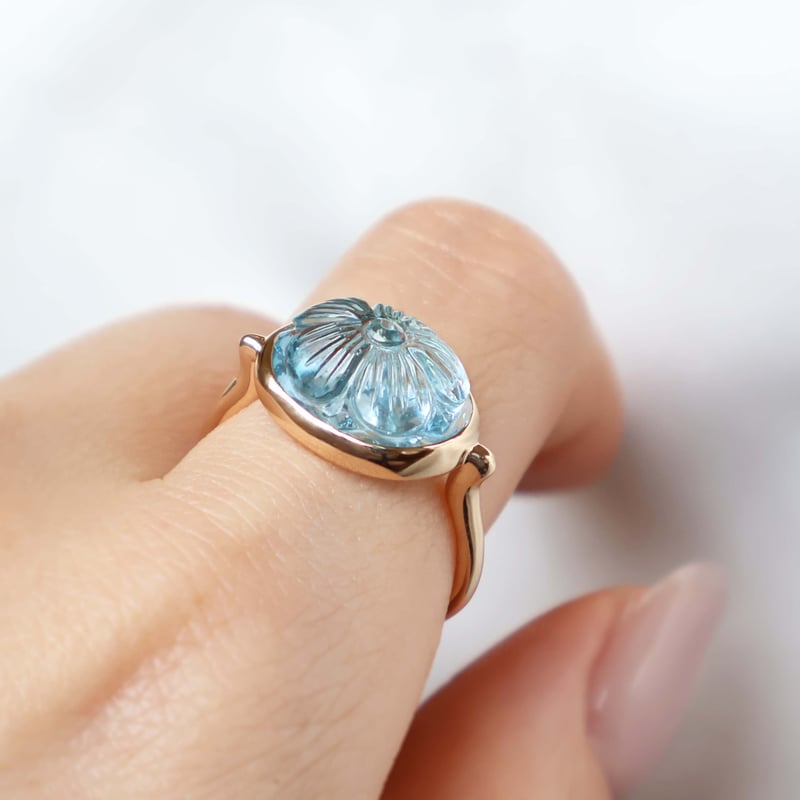 Carving Bluetopaz Ring | AYA KIYOSHIMA JEWELRY
