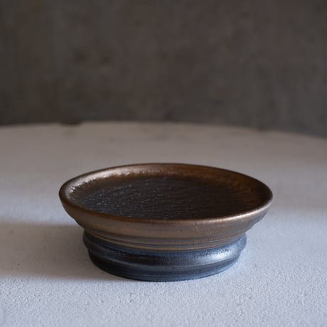 Φ10.5×h3.3㎝ pot stand (燻bronze)  G797