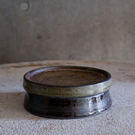 atelier Soel チタンブロンズPOT 大鉢 (C) atelier Soel チタンブロンズPOT 大鉢 (C)