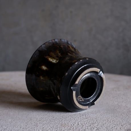 Φ8.7×h7.2㎝  鉄釉彩pot  H502