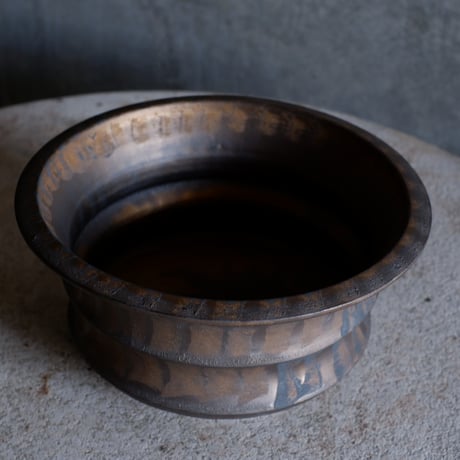 Φ20×h10㎝  bronze鉄彩pot  H428
