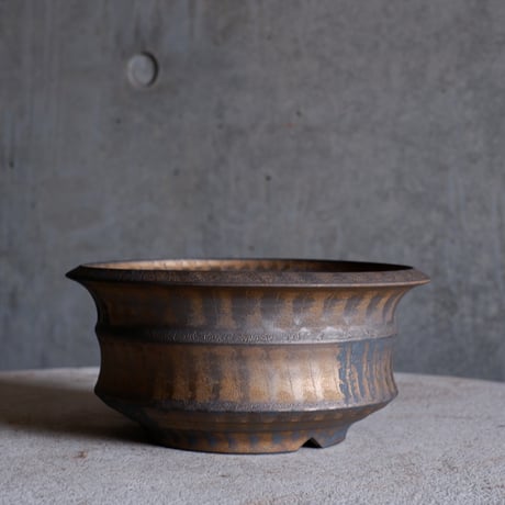 Φ17.5×h8.3㎝  bronze鉄彩pot  H429