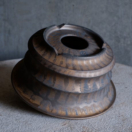 Φ20×h10㎝  bronze鉄彩pot  H428