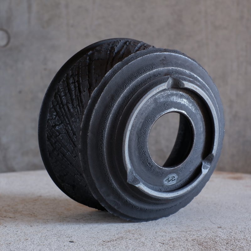 atelier Soel チタンブロンズPOT 大鉢 (B) atelier Soel チタンブロンズPOT 大鉢 (B)