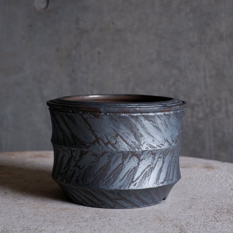 Φ13(in10)×h9.3㎝  bronze鉄彩pot  H562