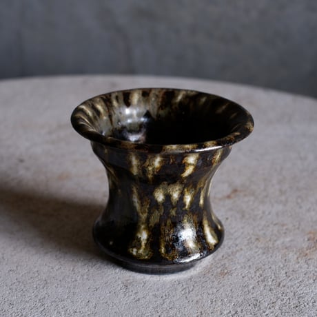 Φ9×h7.8㎝  鉄釉彩pot  H498