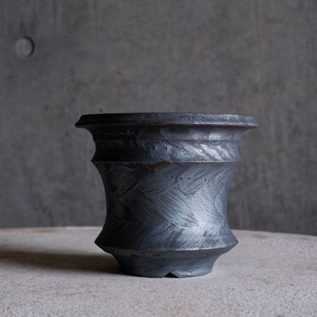 Φ13×h11㎝  bronze鉄彩pot  H563
