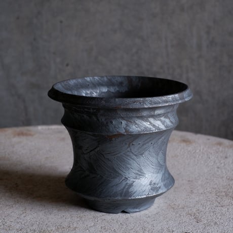 Φ13×h11㎝  bronze鉄彩pot  H563